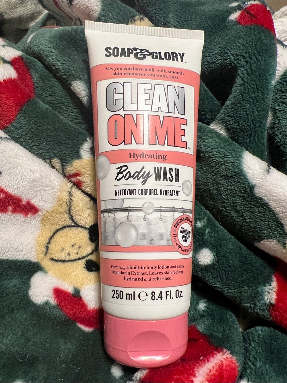 NWT SOAP & GLORY 8.40z clean on me body wash